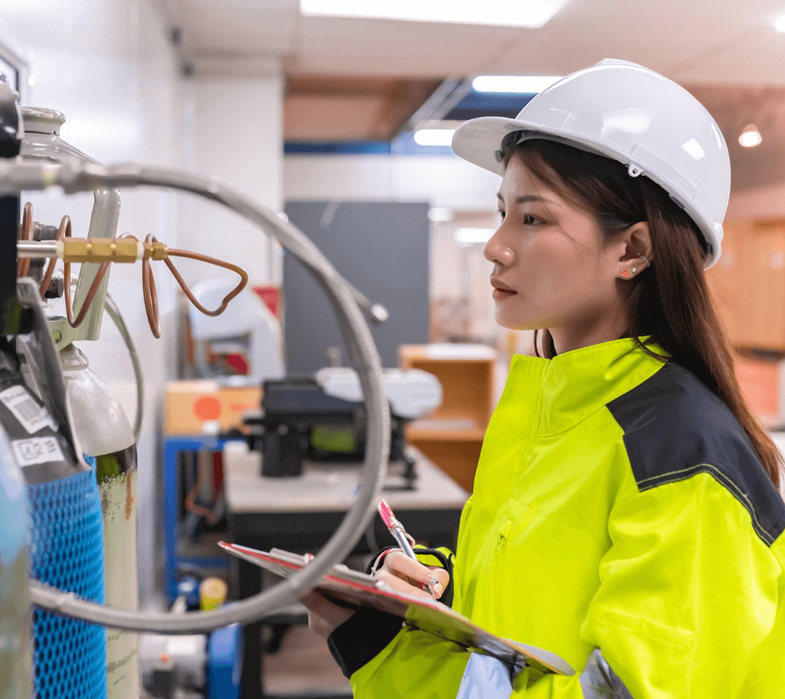 female-gas-technician