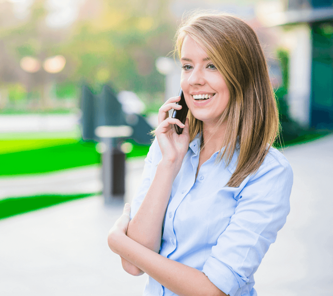 woman-smiling-on-the-phone